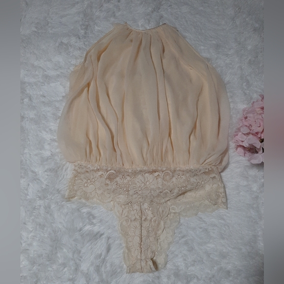 Hot As Hell Split The Seams Bodysuit - Picture 4 of 5